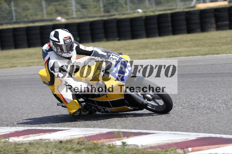 /Archiv-2025/49 26.08.2025 Cornu Master School ADR/gruen-vert/81